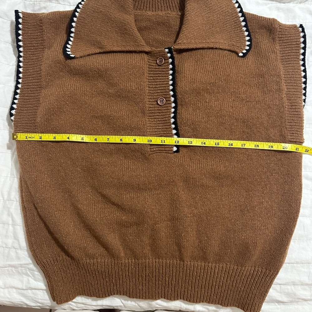 Brown Sleeveless Knit Top with Button Details - Picture 8 of 9